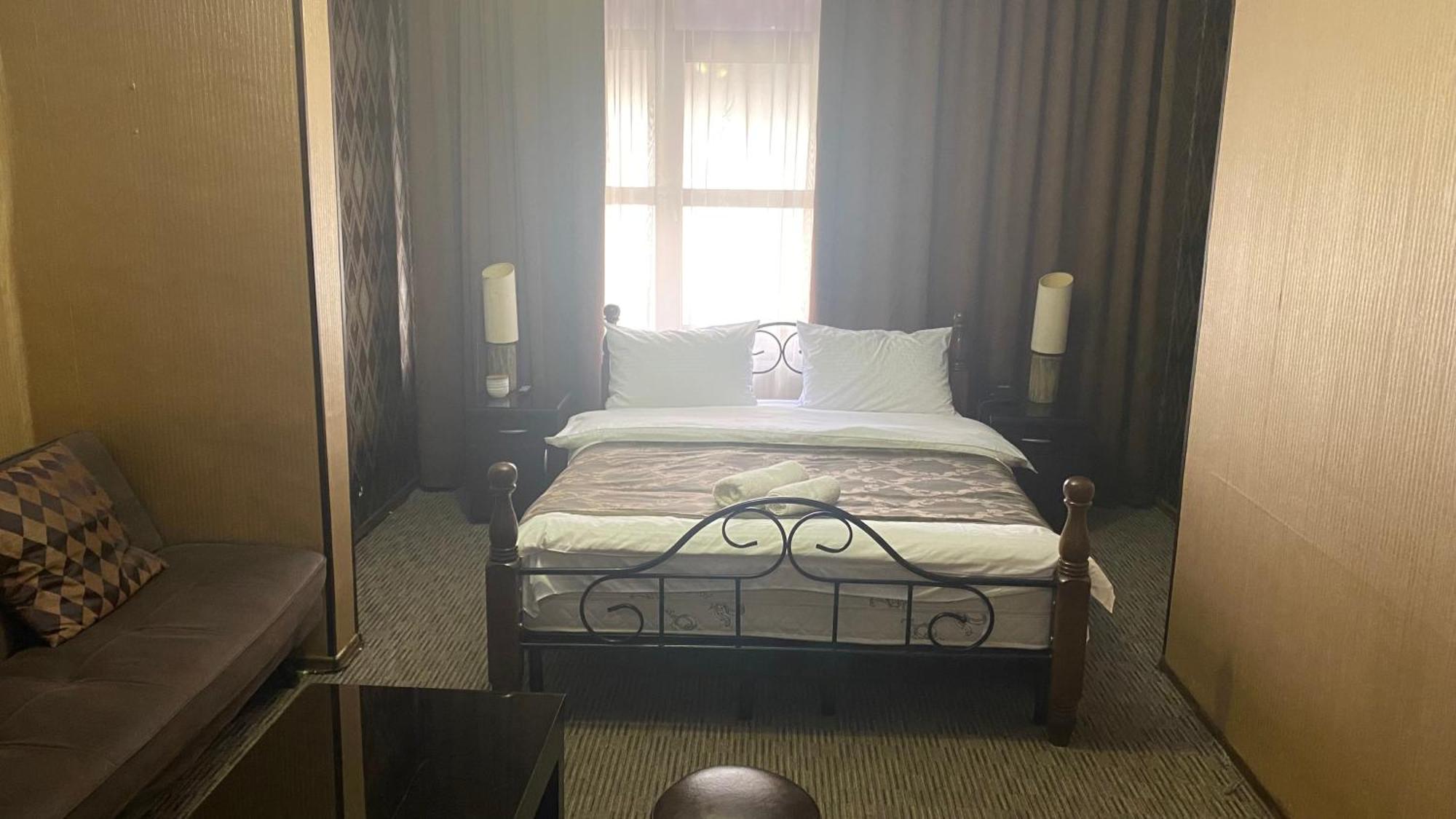 Hotel Old Rustaveli Tbilisi Luaran gambar